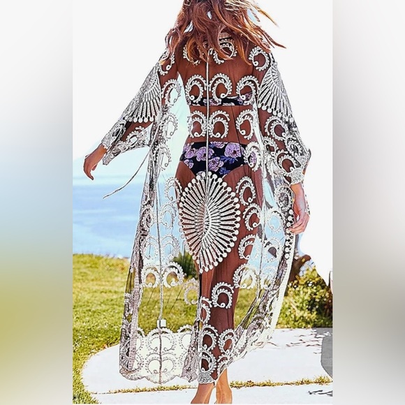 Other - Black and White Embroidered Kimono